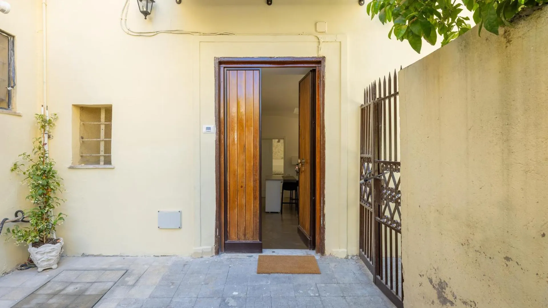Cecilia Guest House ローマ イタリア